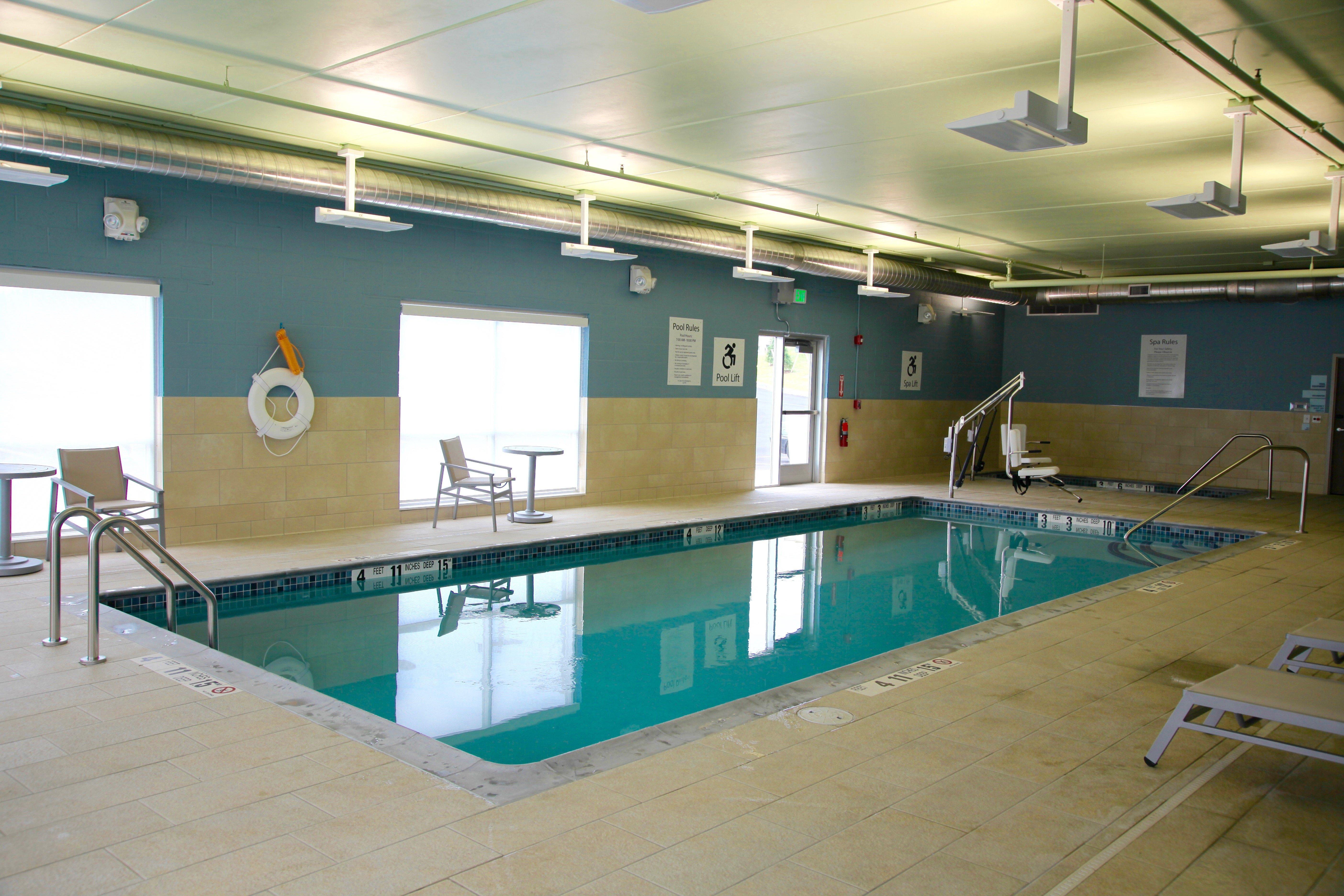 Holiday Inn Express & Suites Oswego By Ihg מראה חיצוני תמונה